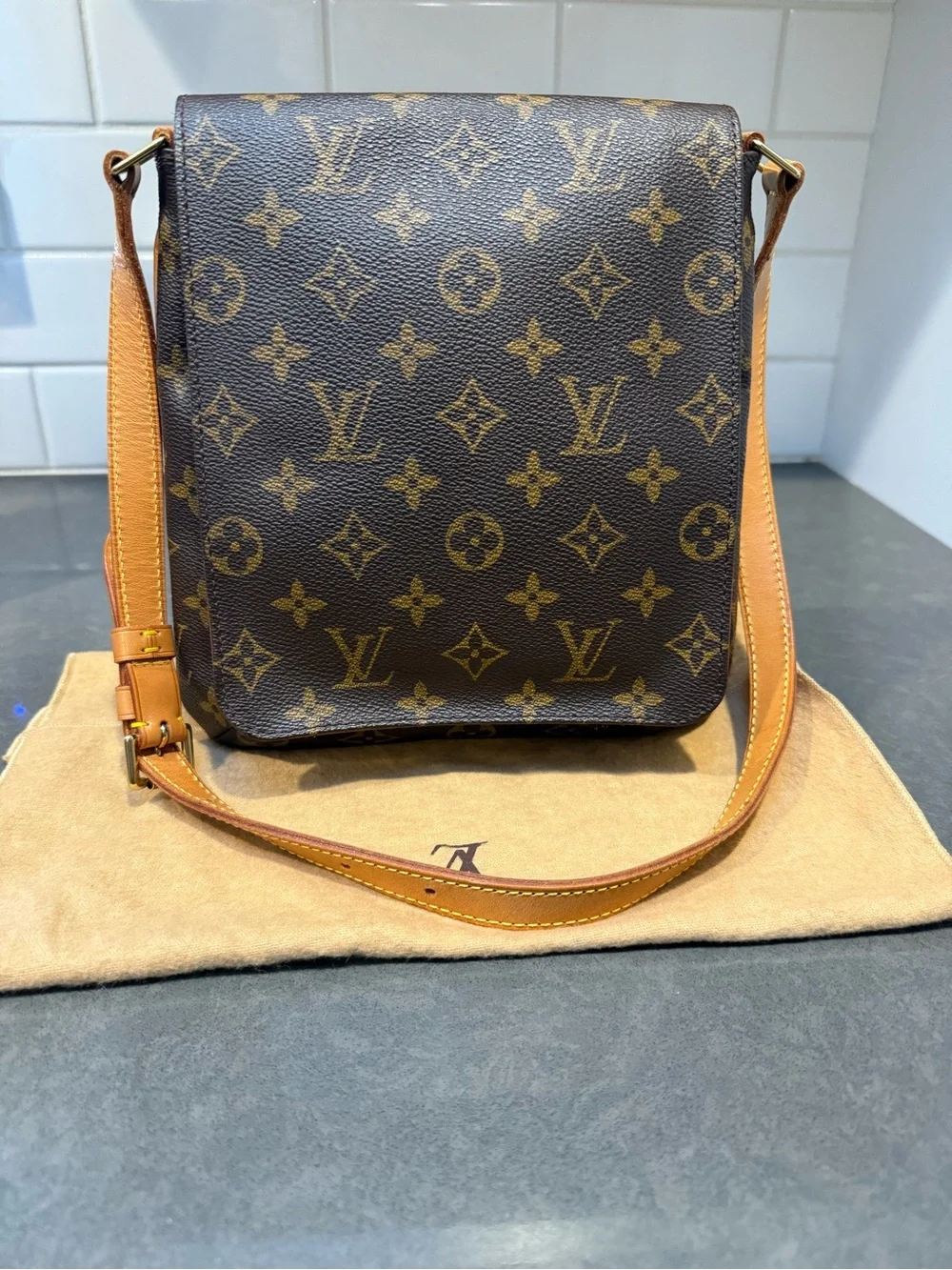 LV Musette Salsa PM Monogram Shoulder Bag EUC